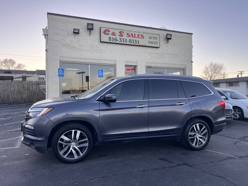 2016 Honda Pilot Touring's photo