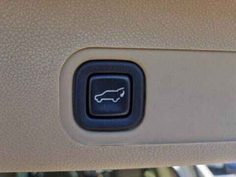 2012 Cadillac Escalade Luxury