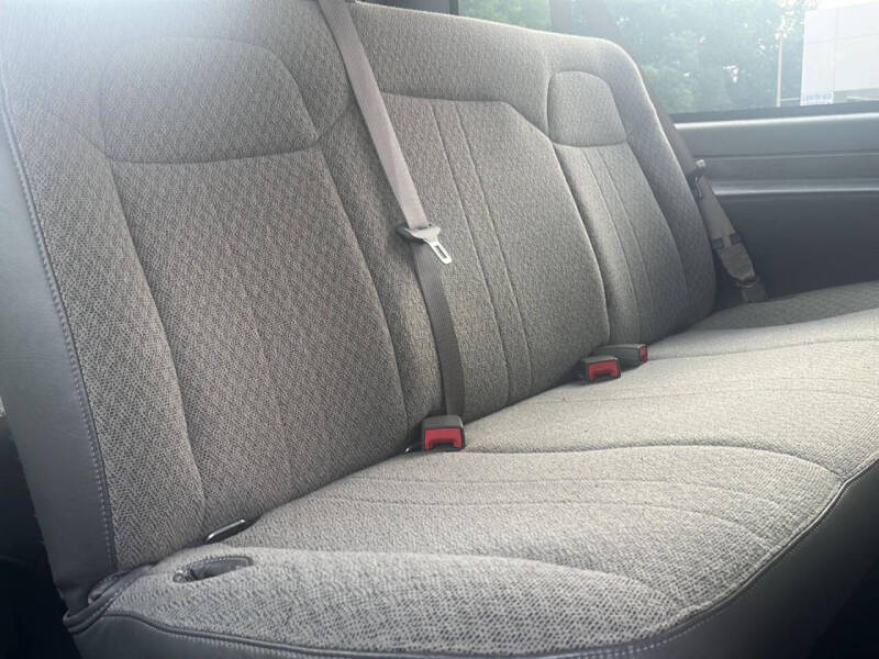 2024 Chevrolet Express LS 3500