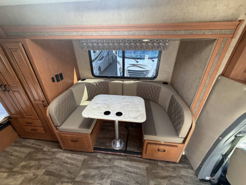 2017 Forest River Sunseeker MBS