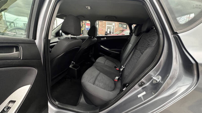 2017 Hyundai Accent SE