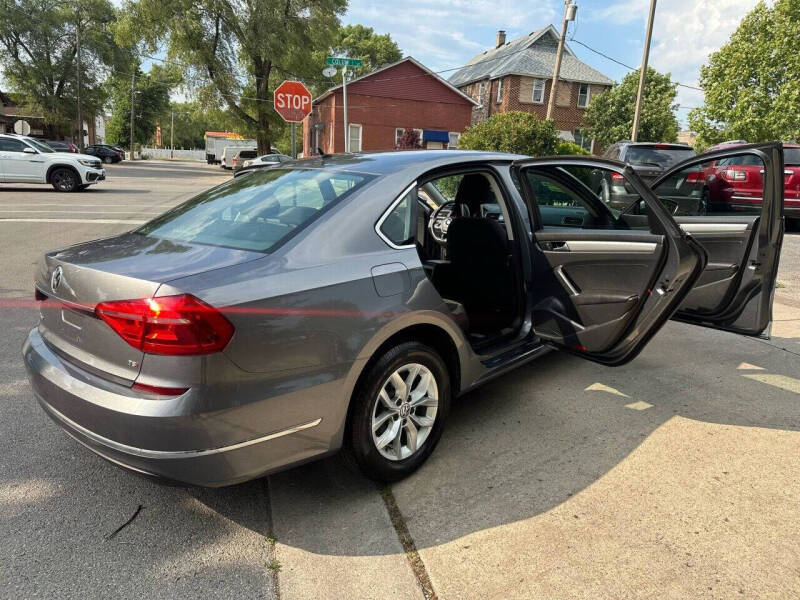 2016 Volkswagen Passat 1.8T S