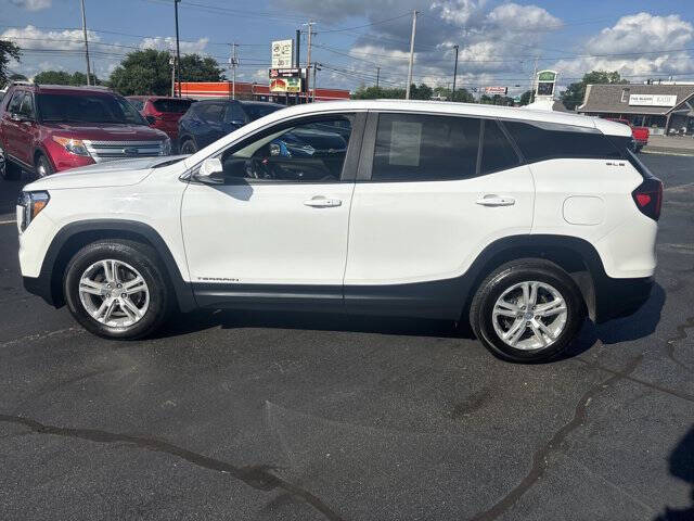 2023 GMC Terrain SLE