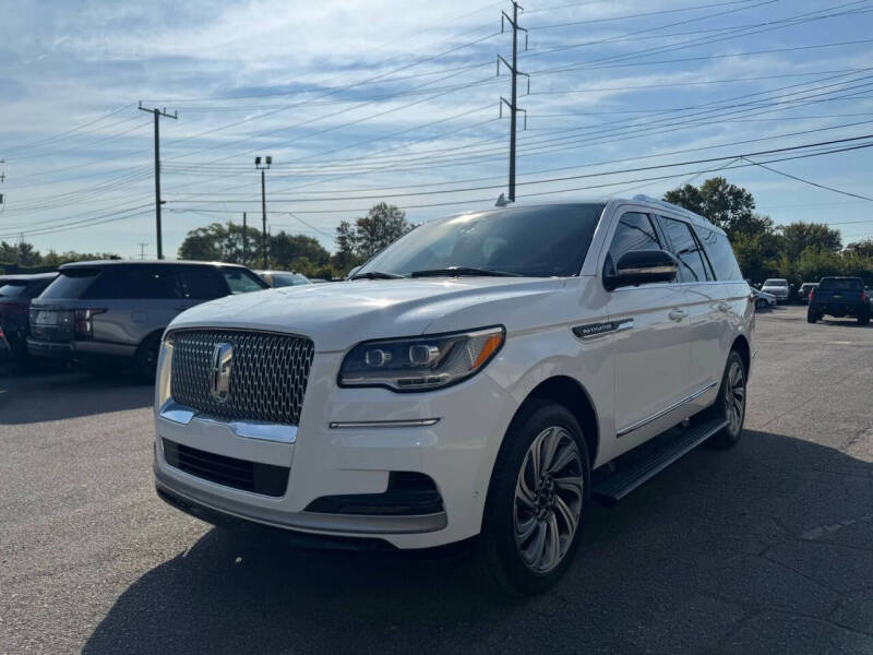 2022 Lincoln Navigator Reserve's photo