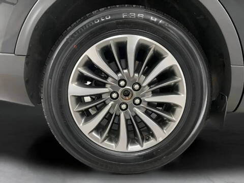 2019 Lincoln Nautilus Select