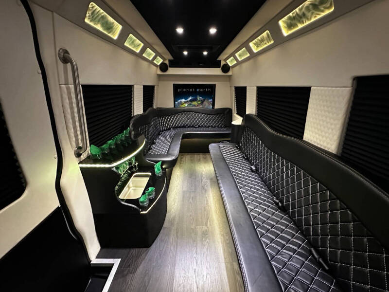 2022 Mercedes-Benz Sprinter Limousine