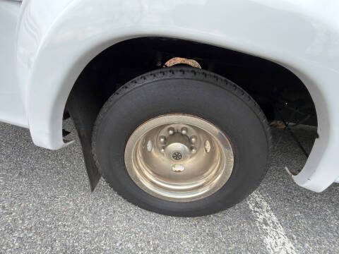 2014 Ford Shuttle bus