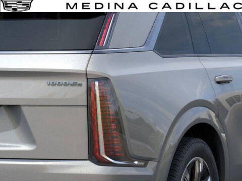 2025 Cadillac Escalade IQ Luxury 2