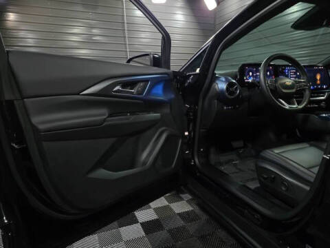 2024 Chevrolet Equinox EV LT