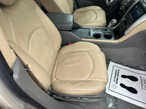 2012 Chevrolet Traverse LT