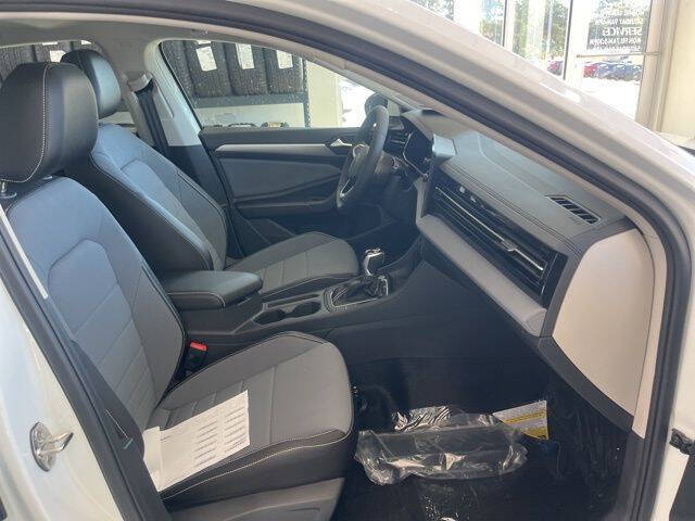 2026 Volkswagen Jetta SE