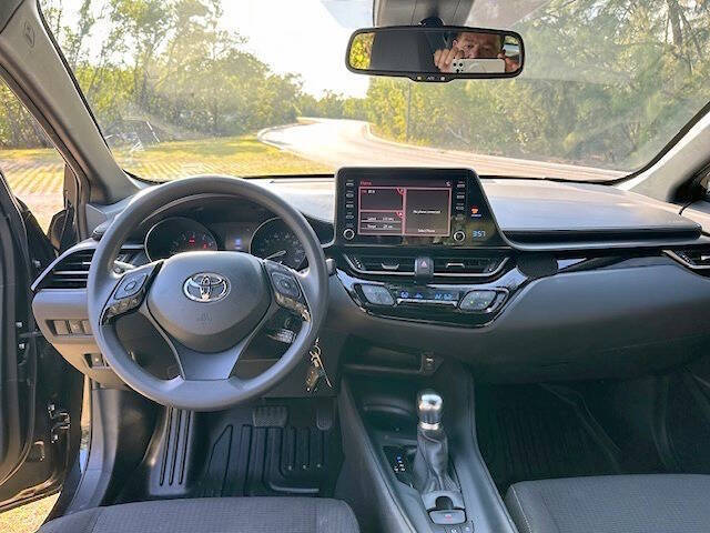 2019 Toyota C-HR LE