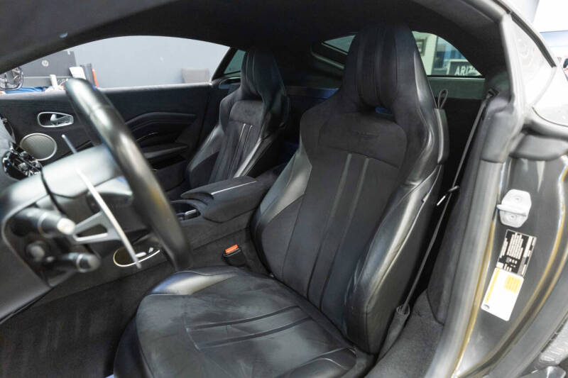 2020 Aston Martin Vantage