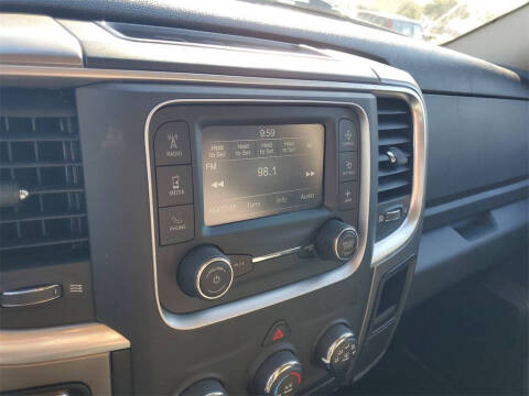 2024 RAM 1500 Classic SLT