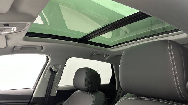 2024 Audi Q8 e-tron quattro Premium Plus