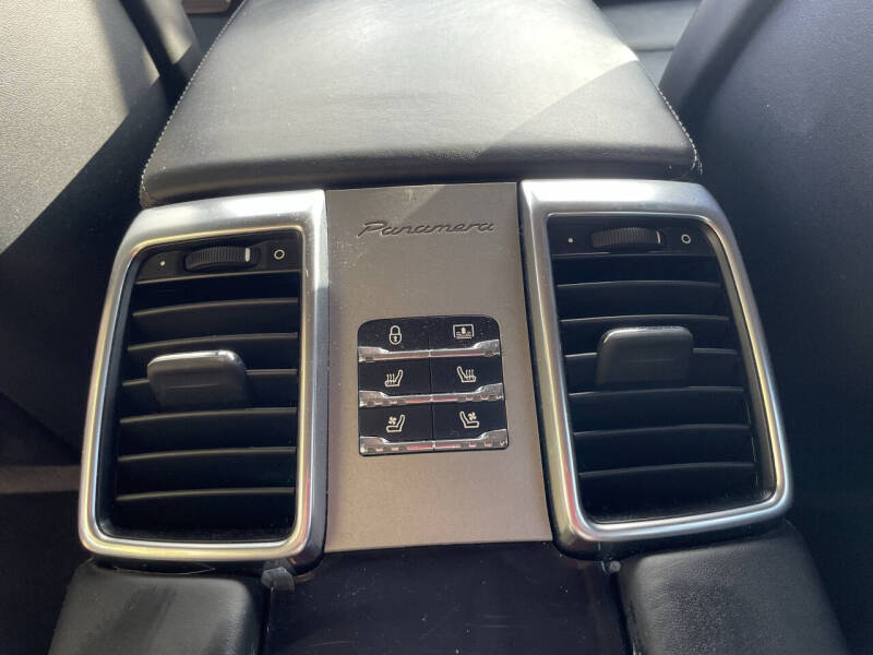 2014 Porsche Panamera 4S