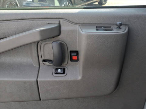 2024 Chevrolet Express 2500