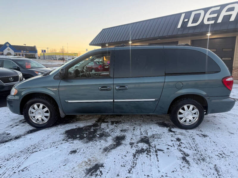 2006 Chrysler Town and Country Touring
