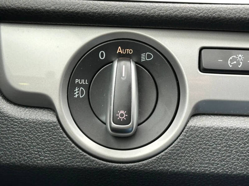 2015 Volkswagen Passat