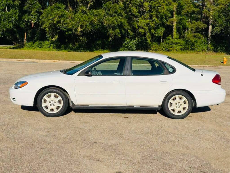 2007 Ford Taurus SE