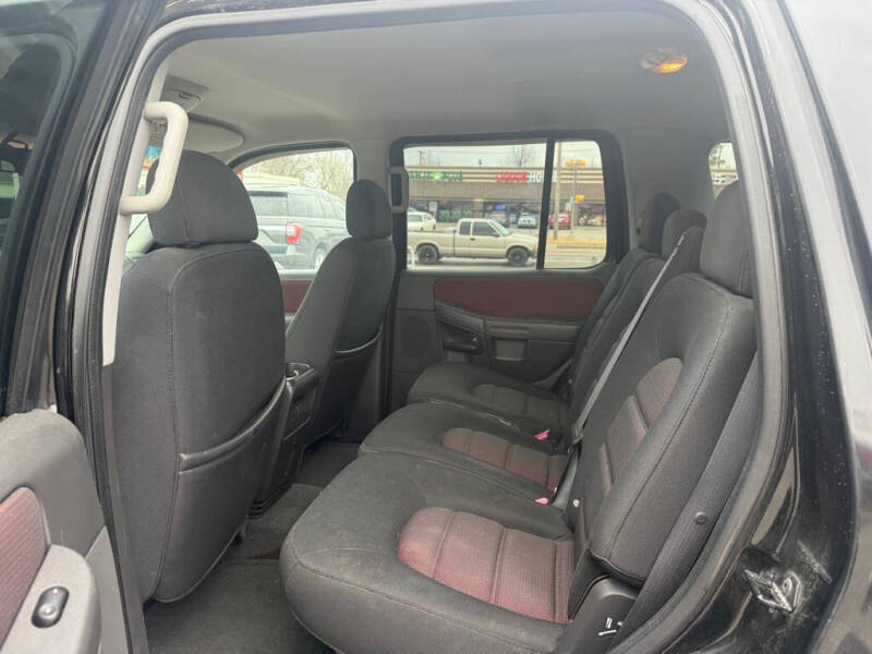 2005 Ford Explorer XLT