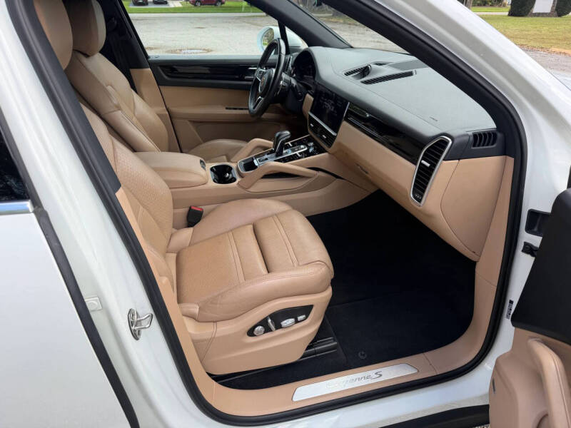 2019 Porsche Cayenne S