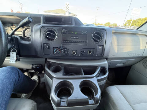 2016 Ford E-Series E-350 SD