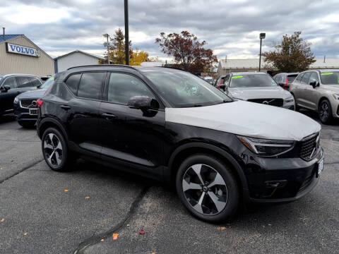 2026 Volvo XC40 B5 Plus