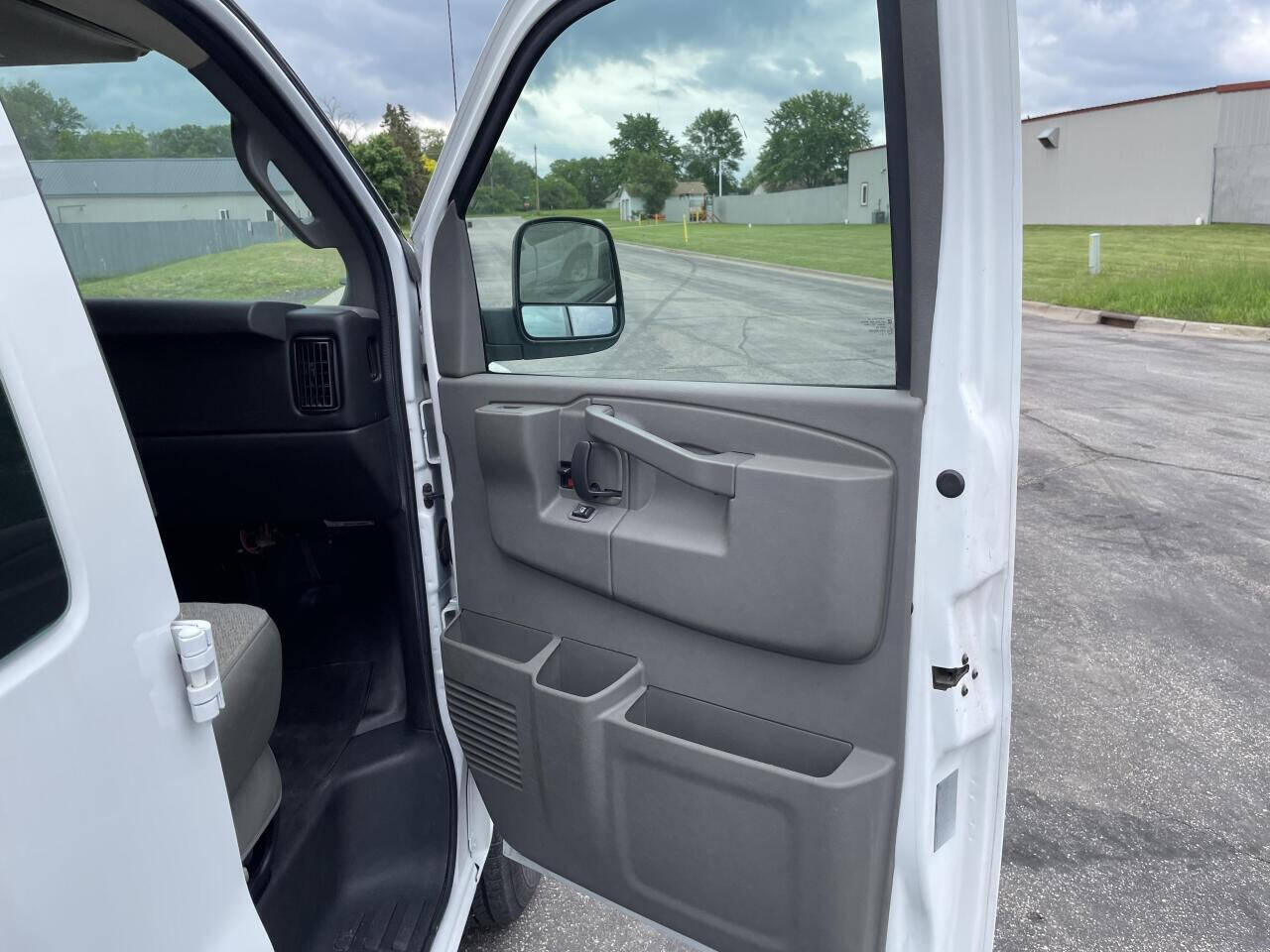 2016 Chevrolet Express for sale at Twin Cities Auctions in Elk River, MN