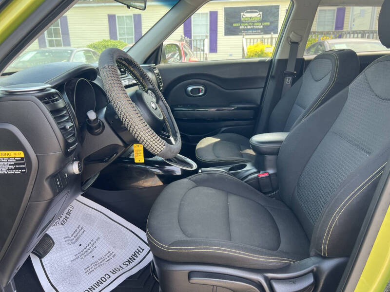 2016 Kia Soul +