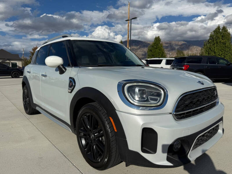2022 MINI Countryman S's photo