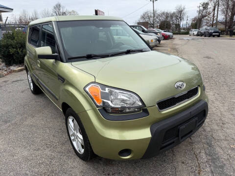 2010 Kia Soul +