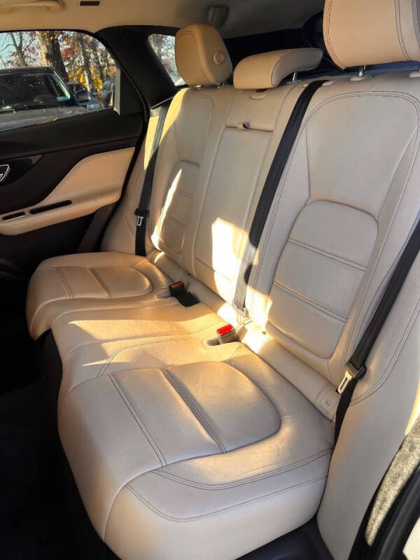 2018 Jaguar F-PACE 35t Prestige