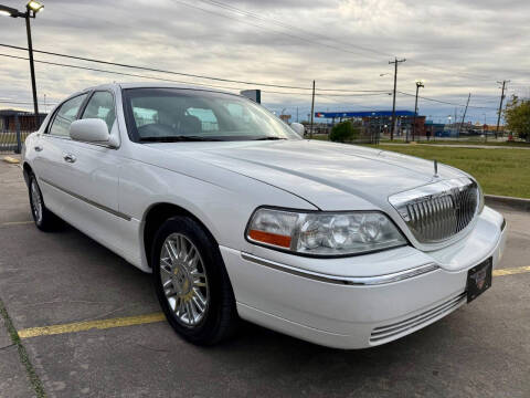 2008 Lincoln Town Car Signature Limited