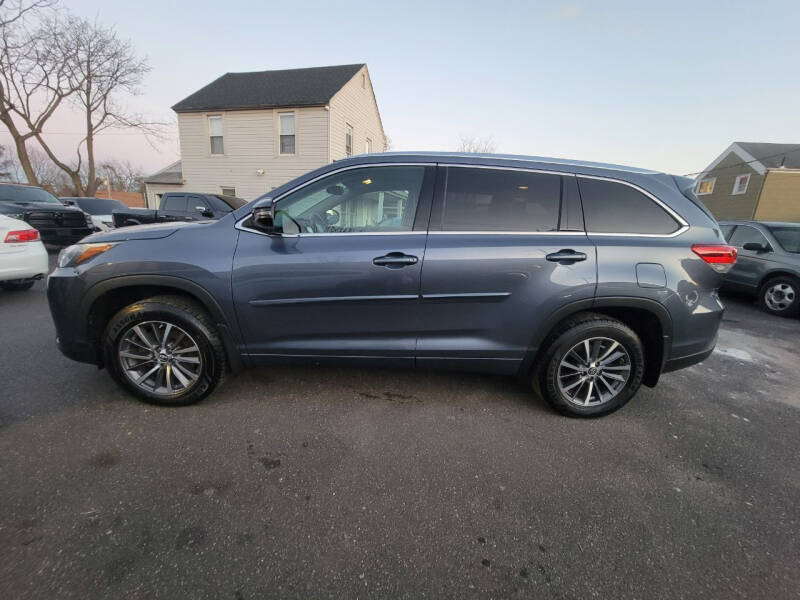 2018 Toyota Highlander XLE photo 11