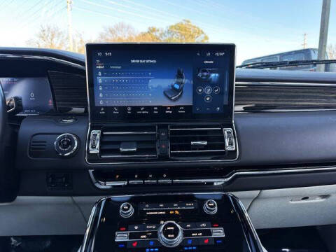 2023 Lincoln Navigator Black Label