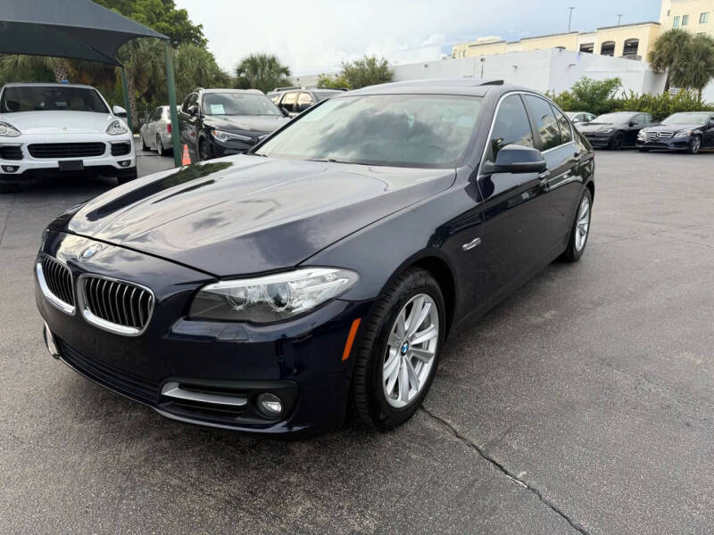 2016 BMW 5 Series 528i