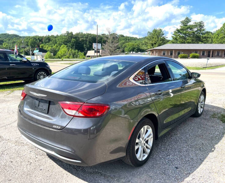 2016 Chrysler 200 Limited