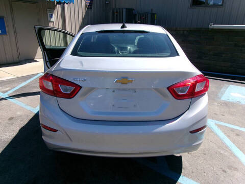 2017 Chevrolet Cruze LS Auto