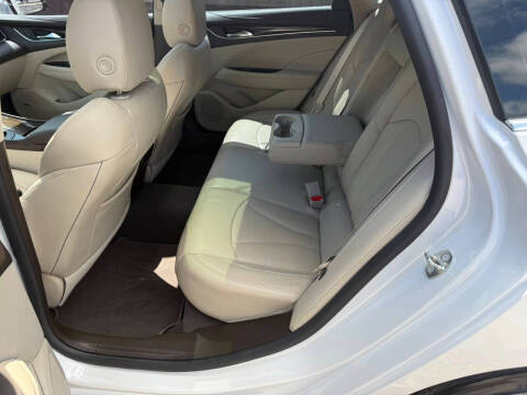 2017 Buick LaCrosse Essence