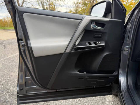 2016 Toyota RAV4 Hybrid Limited