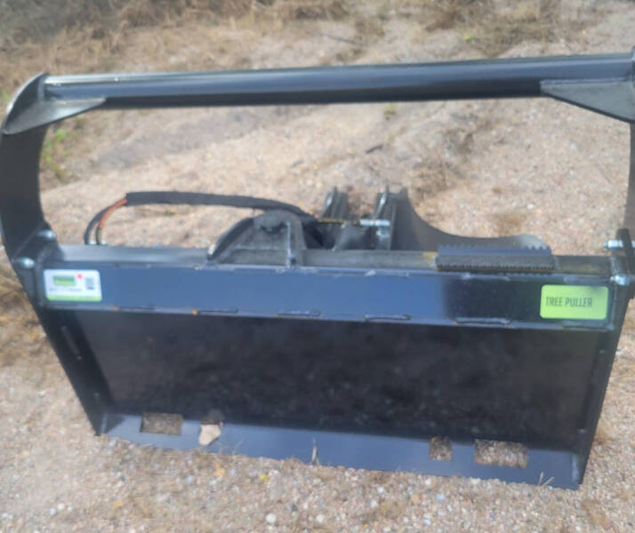 2025 Prime Tree + Post Puller w/ Push Bar