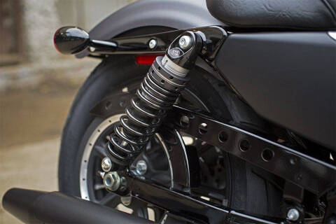 2016 Harley-Davidson Iron 883