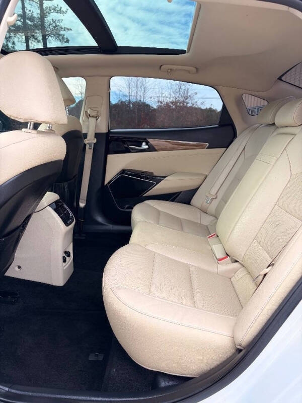 2017 Kia Cadenza Premium