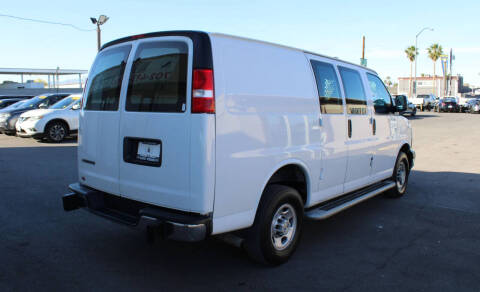 2022 Chevrolet Express 2500