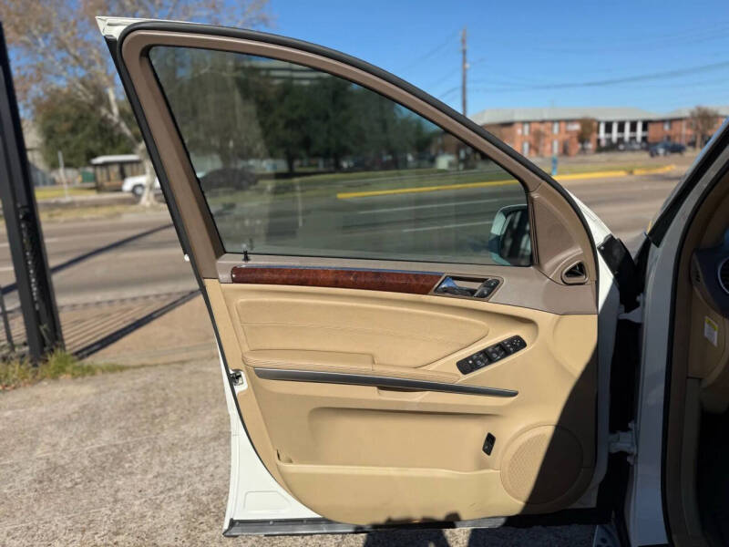 2009 Mercedes-Benz M-Class ML 550