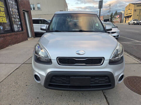 2013 Kia Soul +