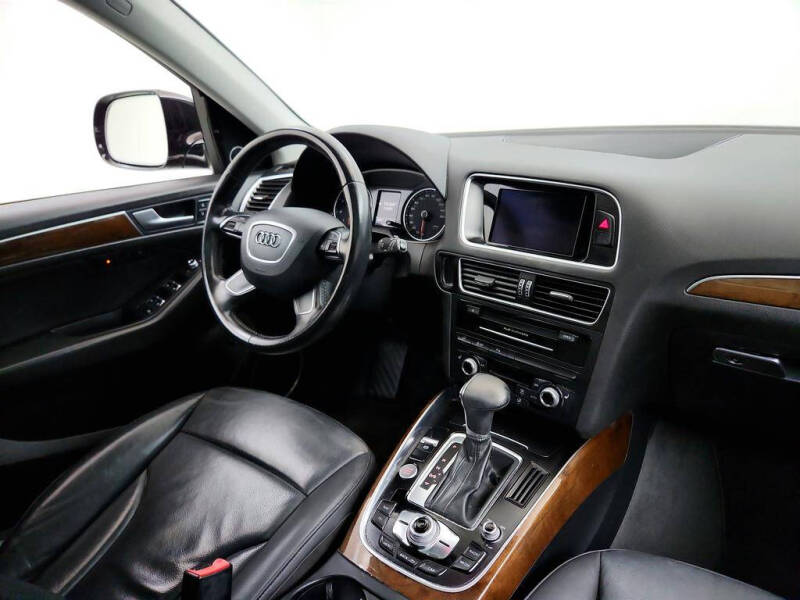 2017 Audi Q5 2.0T quattro Premium Plus