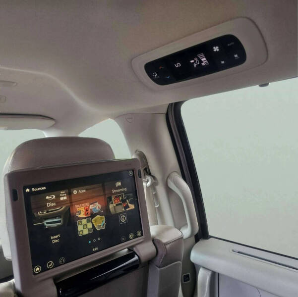 2018 Chrysler Pacifica Touring L Plus