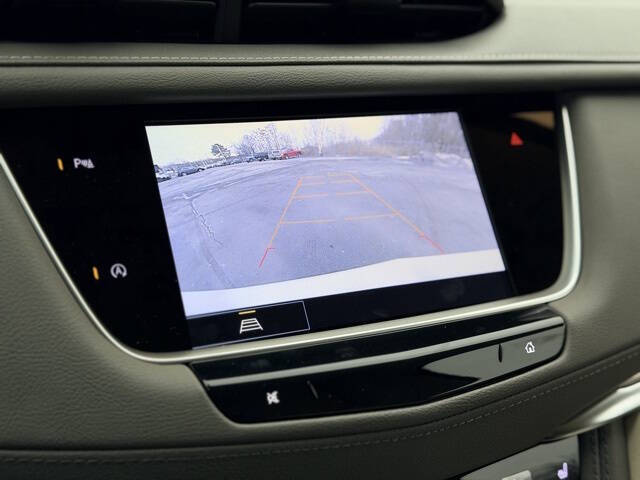 2022 Cadillac XT5 Premium Luxury